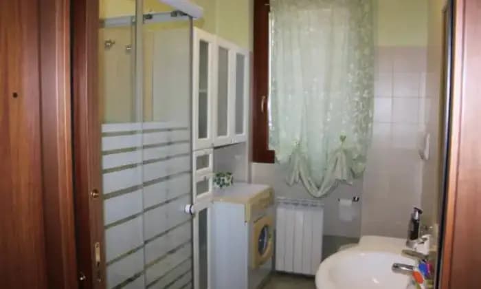 Rexer-Solto-Collina-Trilocale-Strada-Provinciale-Solto-Collina-BAGNO